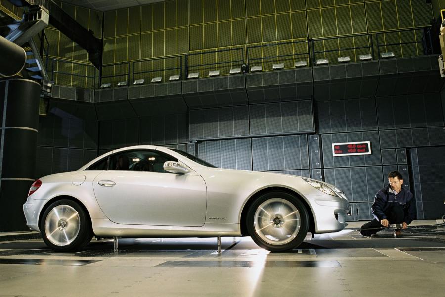  Mercedes-Benz SLK-Class 2005 года  (фото 105 из 259)